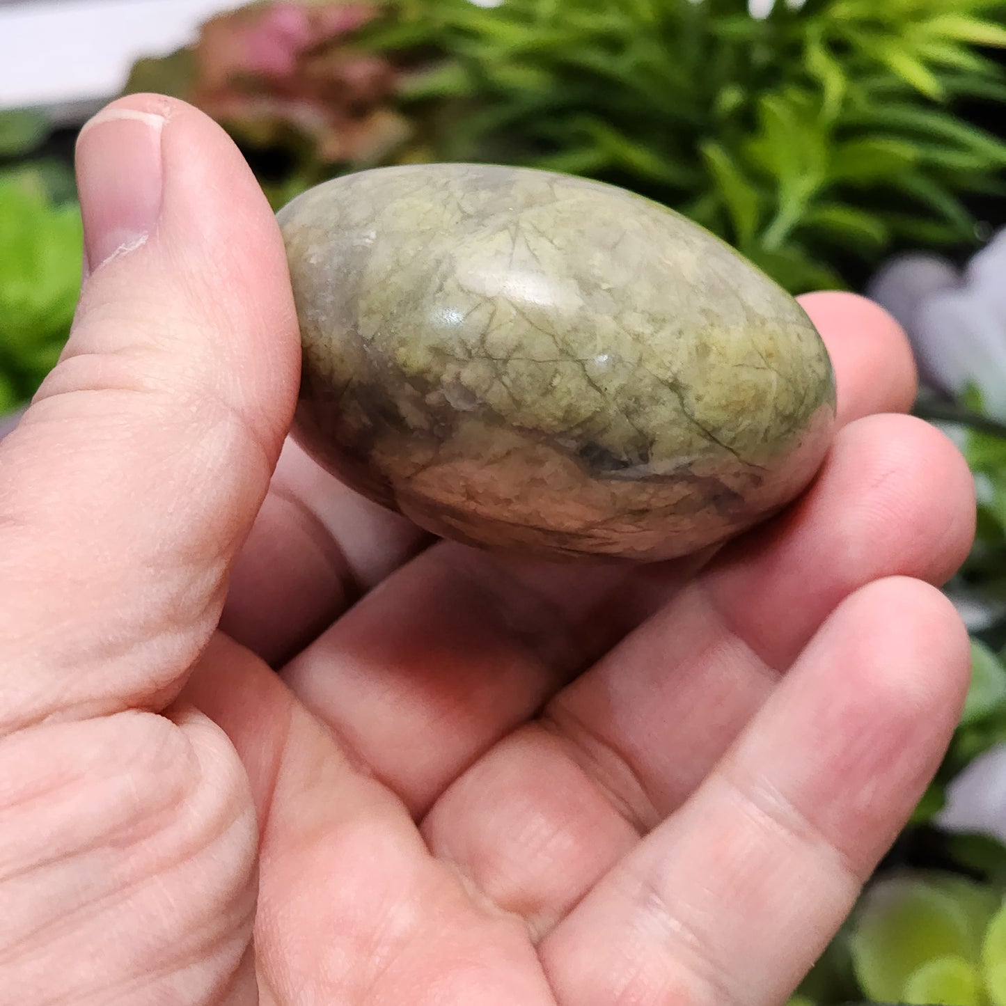 Green Quartz Palmstone | 2336