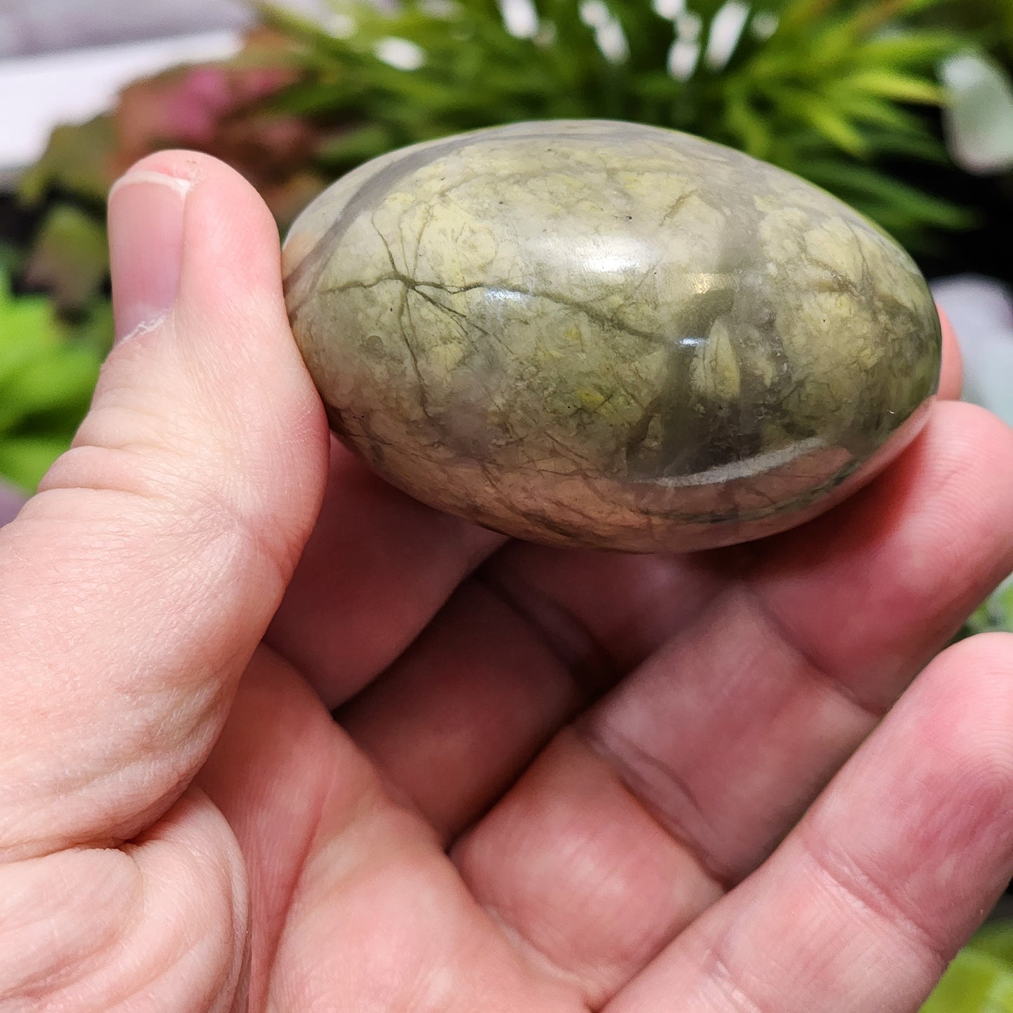 Green Quartz Palmstone | 2336