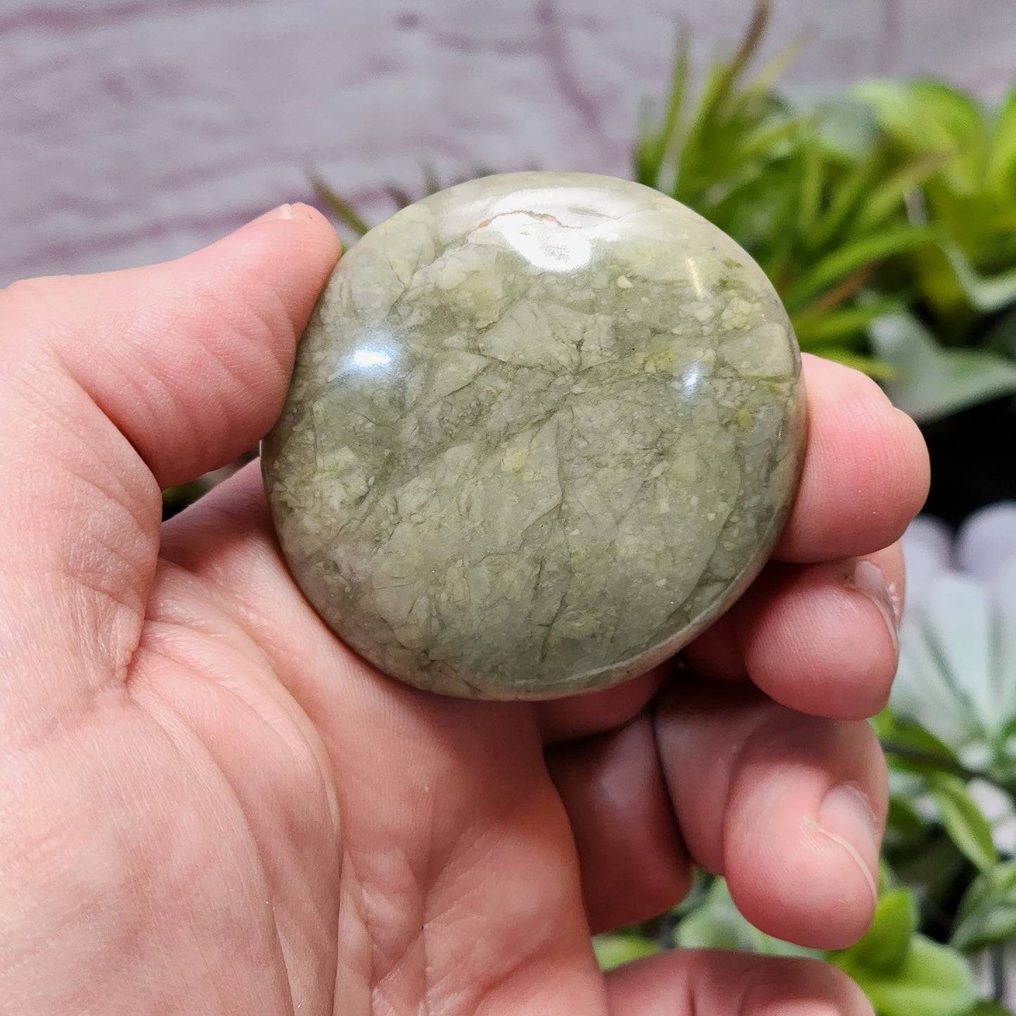 Green Quartz Palmstone | 2335
