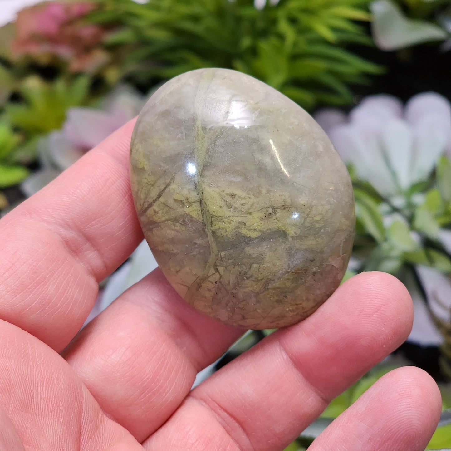 Green Quartz Palmstone | 2332