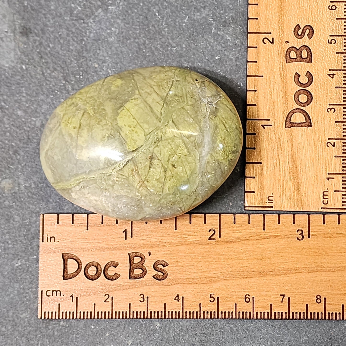 Green Quartz Palmstone | 2332