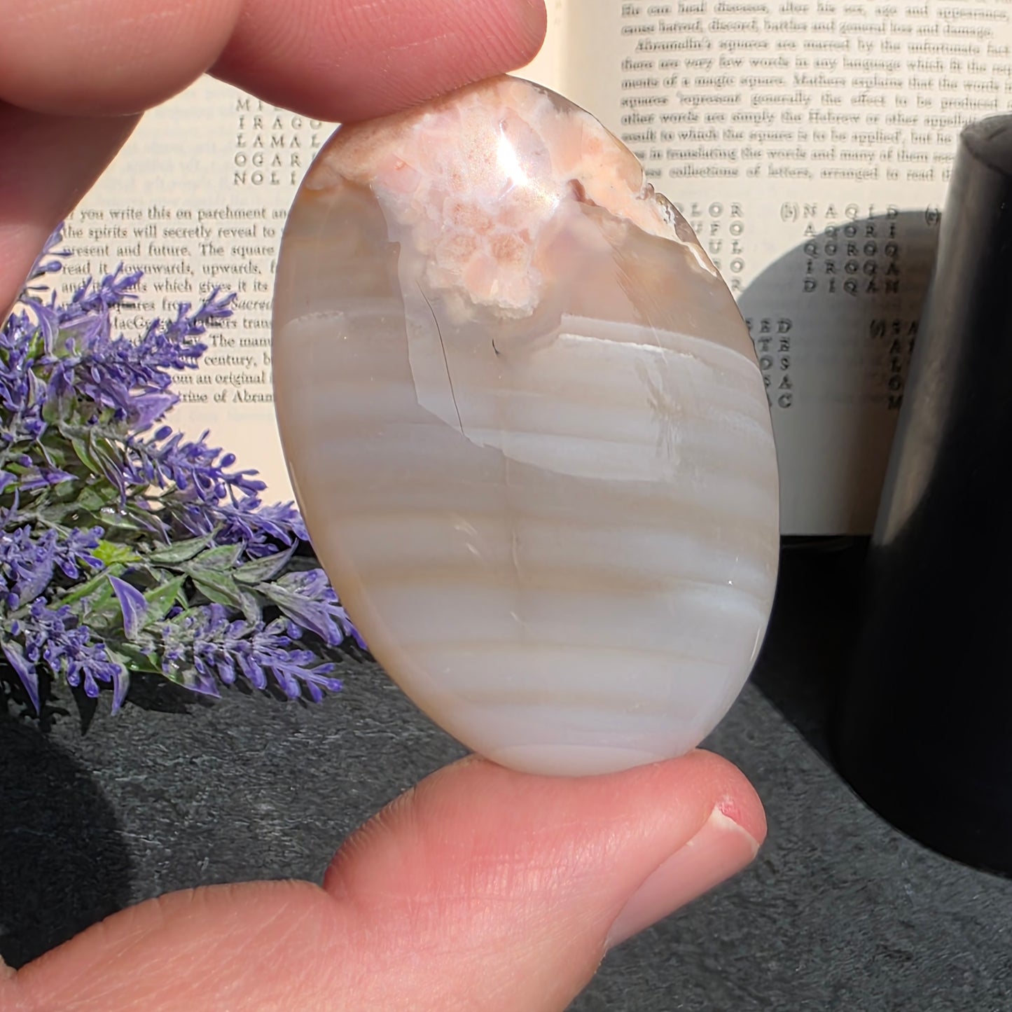 Flower Agate Palmstone | 1808