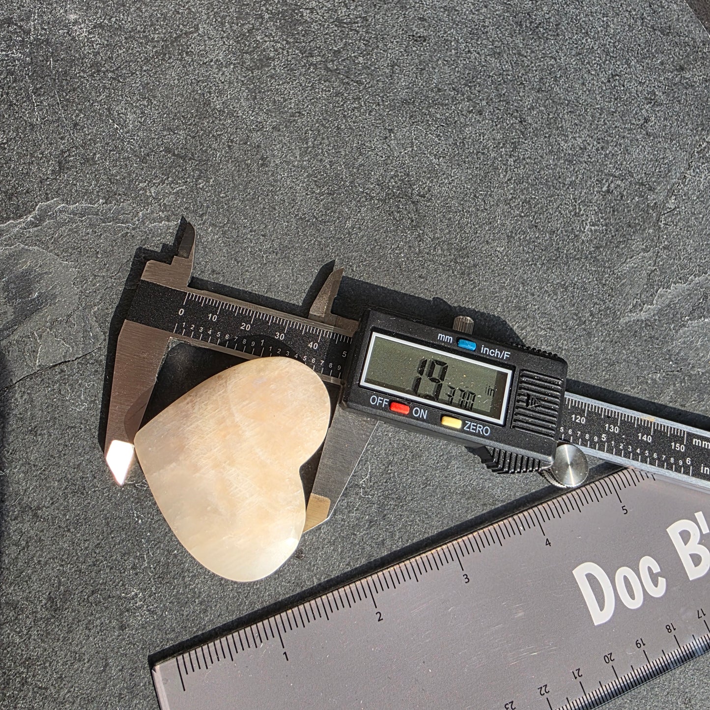Moonstone Heart Carving | 1473