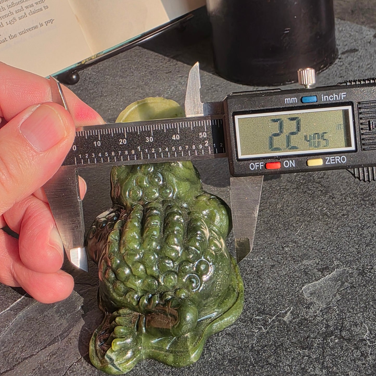 Jade Money Toad Carving | 1125