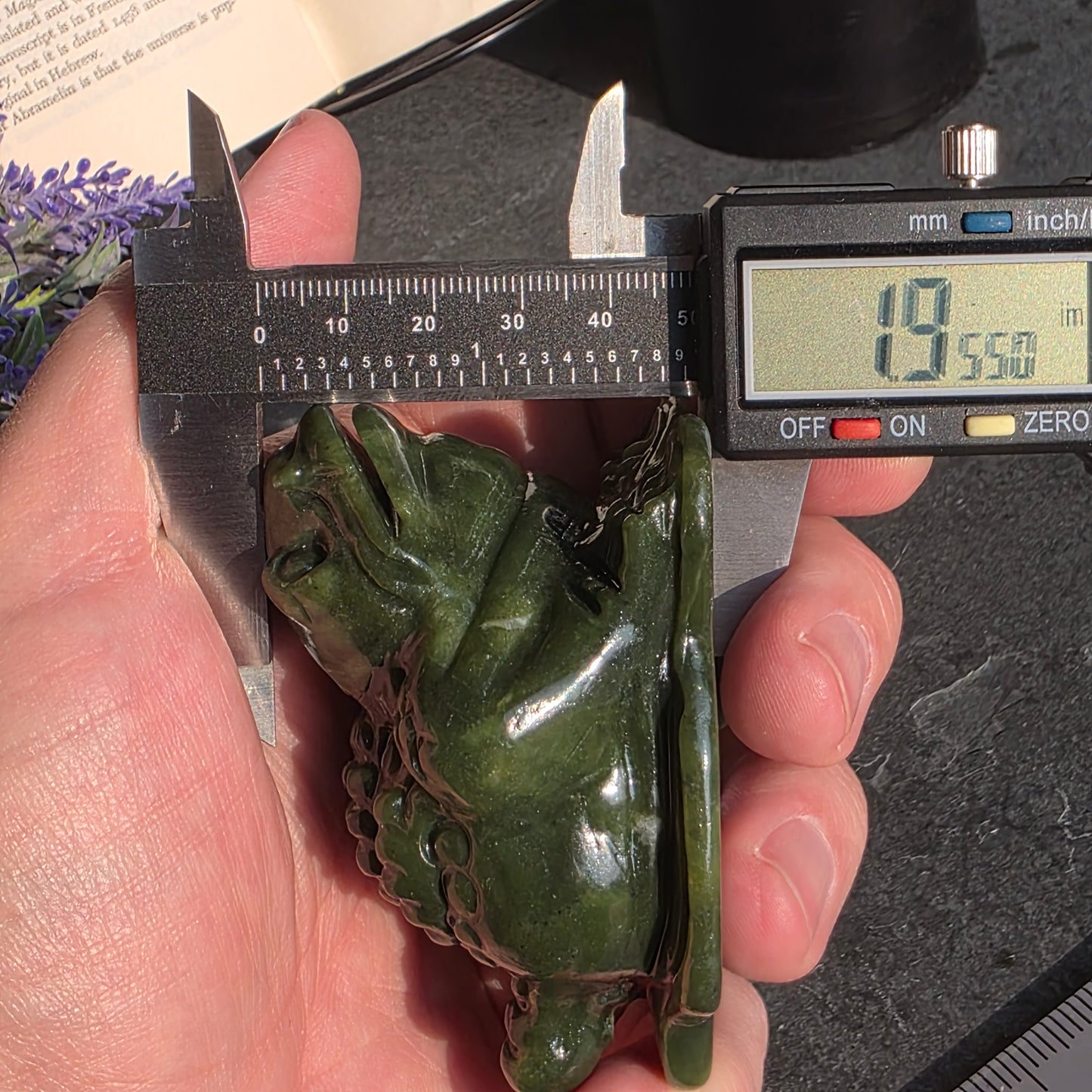 Jade Money Toad Carving | 1125