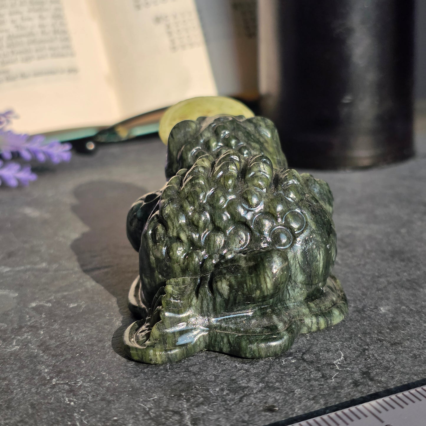 Jade Money Toad Carving | 1126