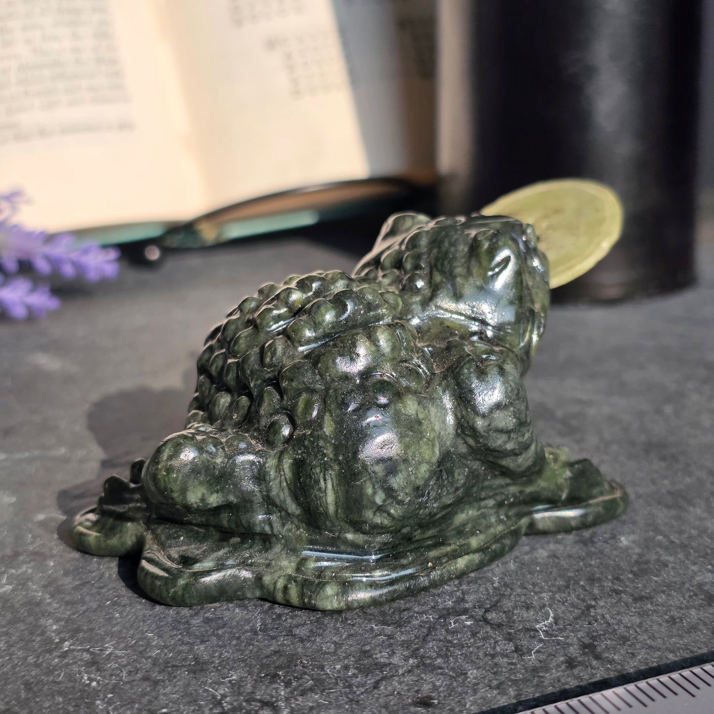 Jade Money Toad Carving | 1126