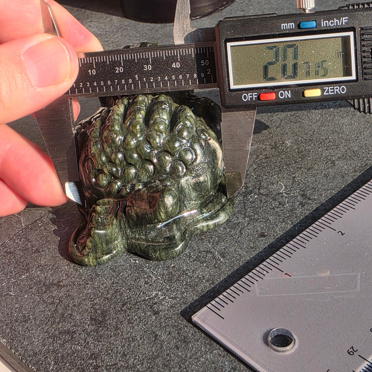 Jade Money Toad Carving | 1126