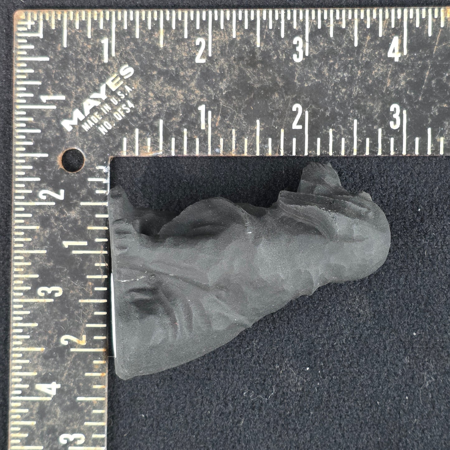 Black Obsidian Dog Carving | 1085