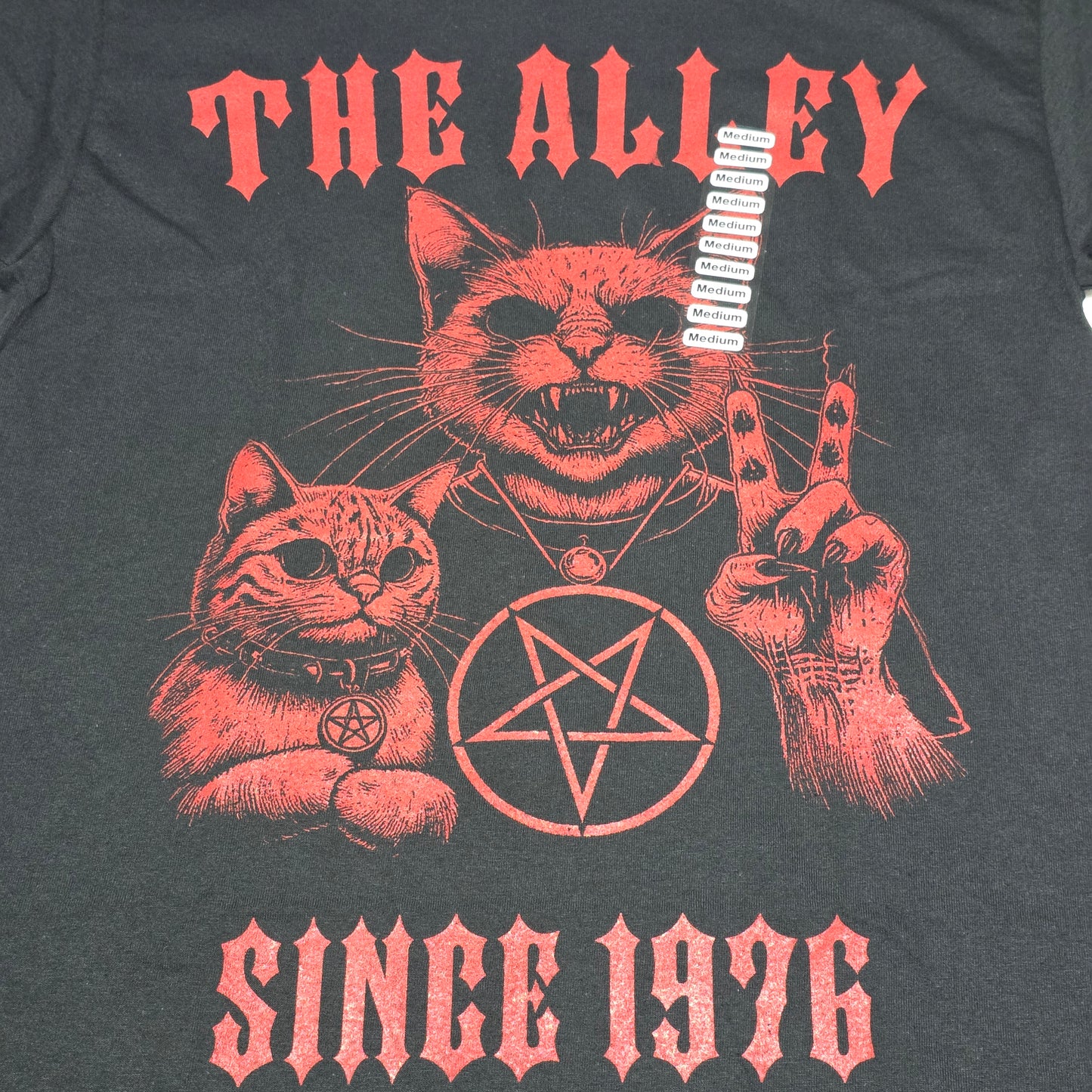 Satanic Cat M T-Shirt (NWOT) | 3103