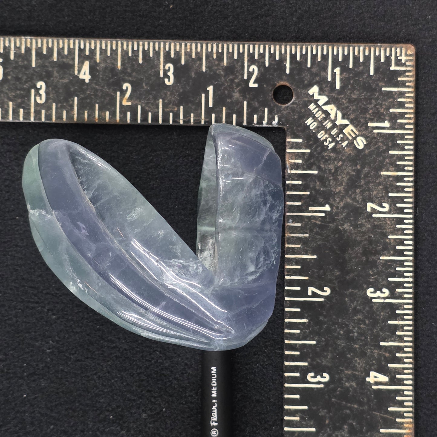 Rainbow Fluorite Clam Carving | 2261