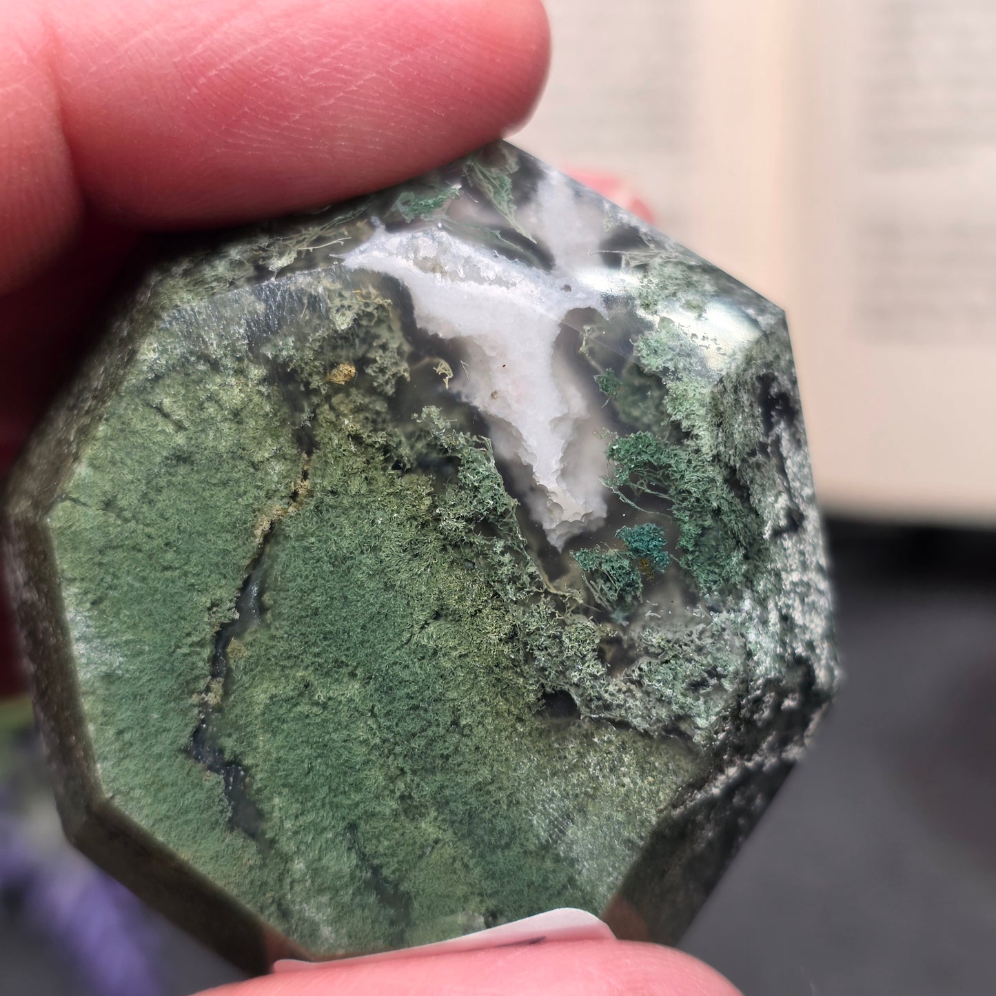 Moss Agate Diamond Point Carving | 1431