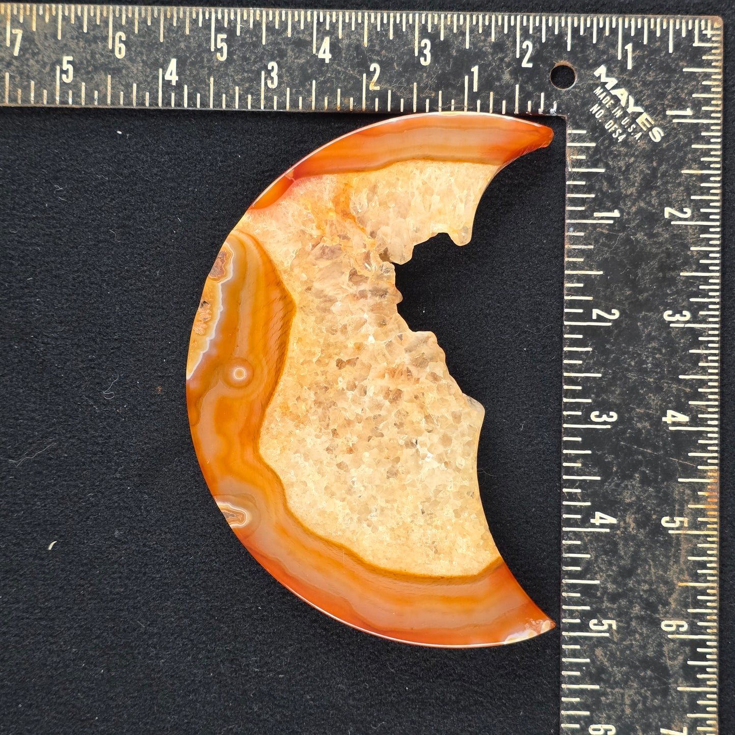 Carnelian Moon Carving | 2980