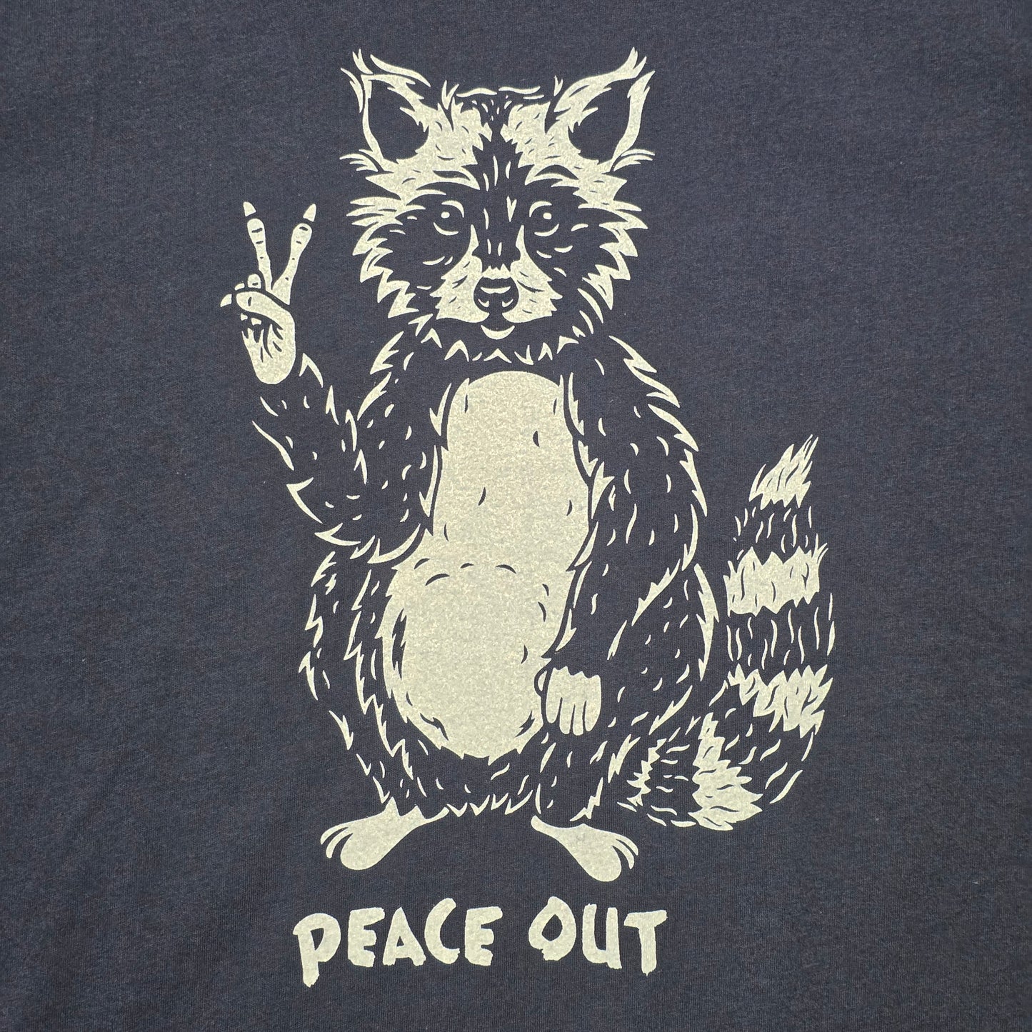 Raccoon Peace Out M T-Shirt (NWT) | 2859