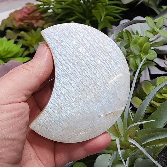 Moonstone Moon Carving | 2303