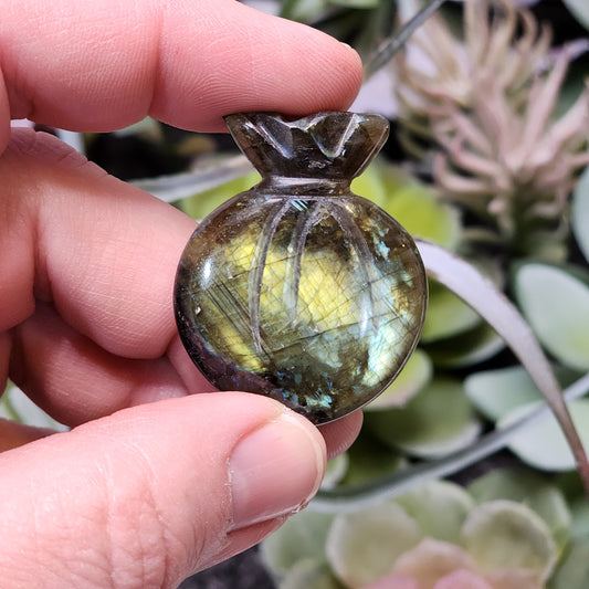Labradorite Moneybag Carving | 2771