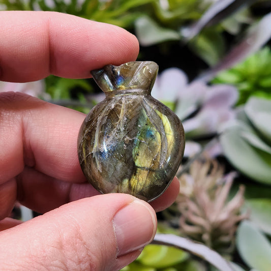 Labradorite Moneybag Carving | 2773
