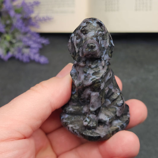 Indigo Gabbro Dog Carving | 1086