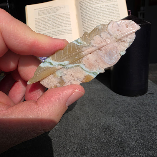 Flower Agate Feather Carving | 1813