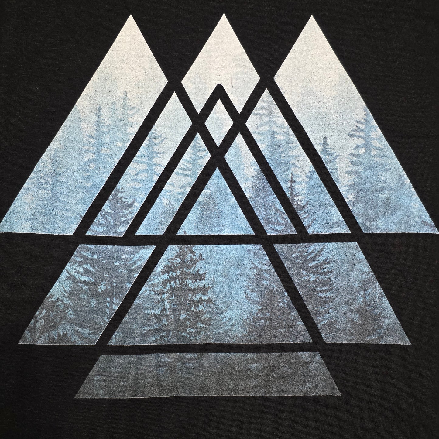 Blue Trees (Women's L) T-Shirt (NWOT) | 3369