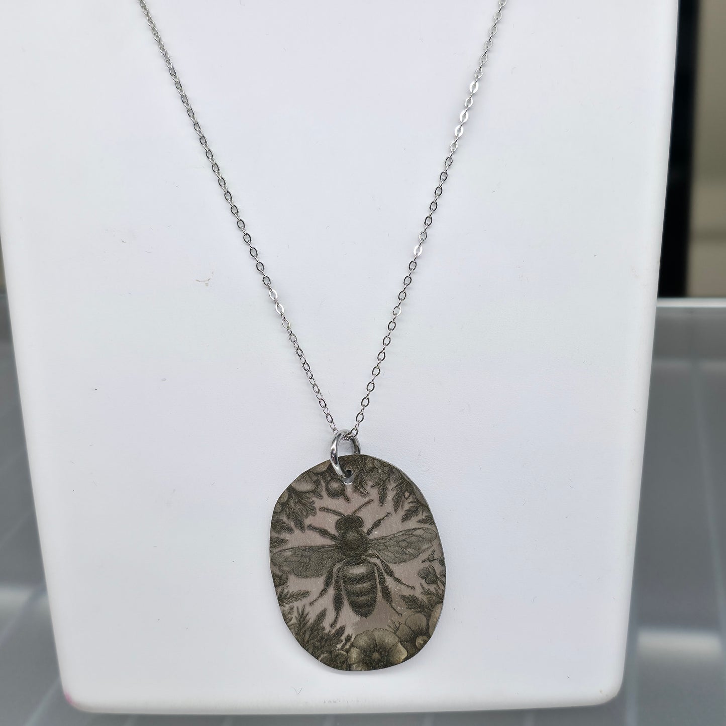 Bee Pendant | 2898