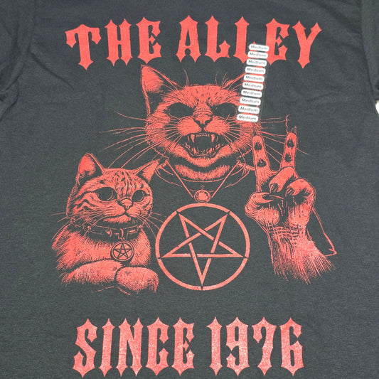 Satanic Cat M T-Shirt (NWOT) | 3103