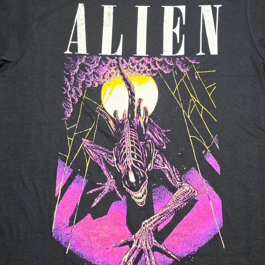 Alien (M) (NWOT) | 3136