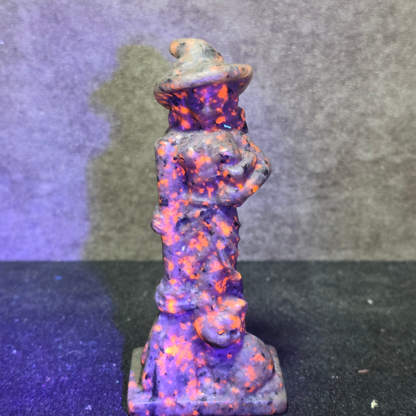 Yooperlite Witch Carving | 3527