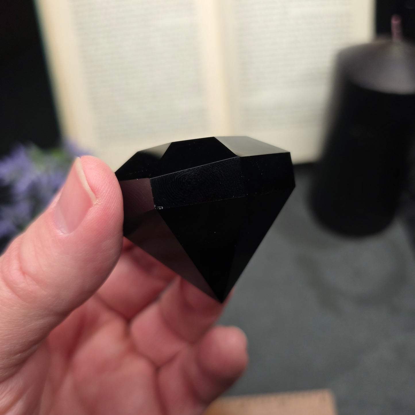 Black Obsidian Diamond Point Carving | 1476