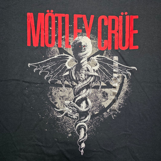 Motley Crue 2X T-Shirt (NWOT) | 3440
