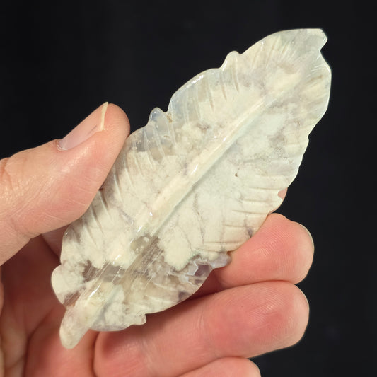 Flower Agate Feather Carving | 1812