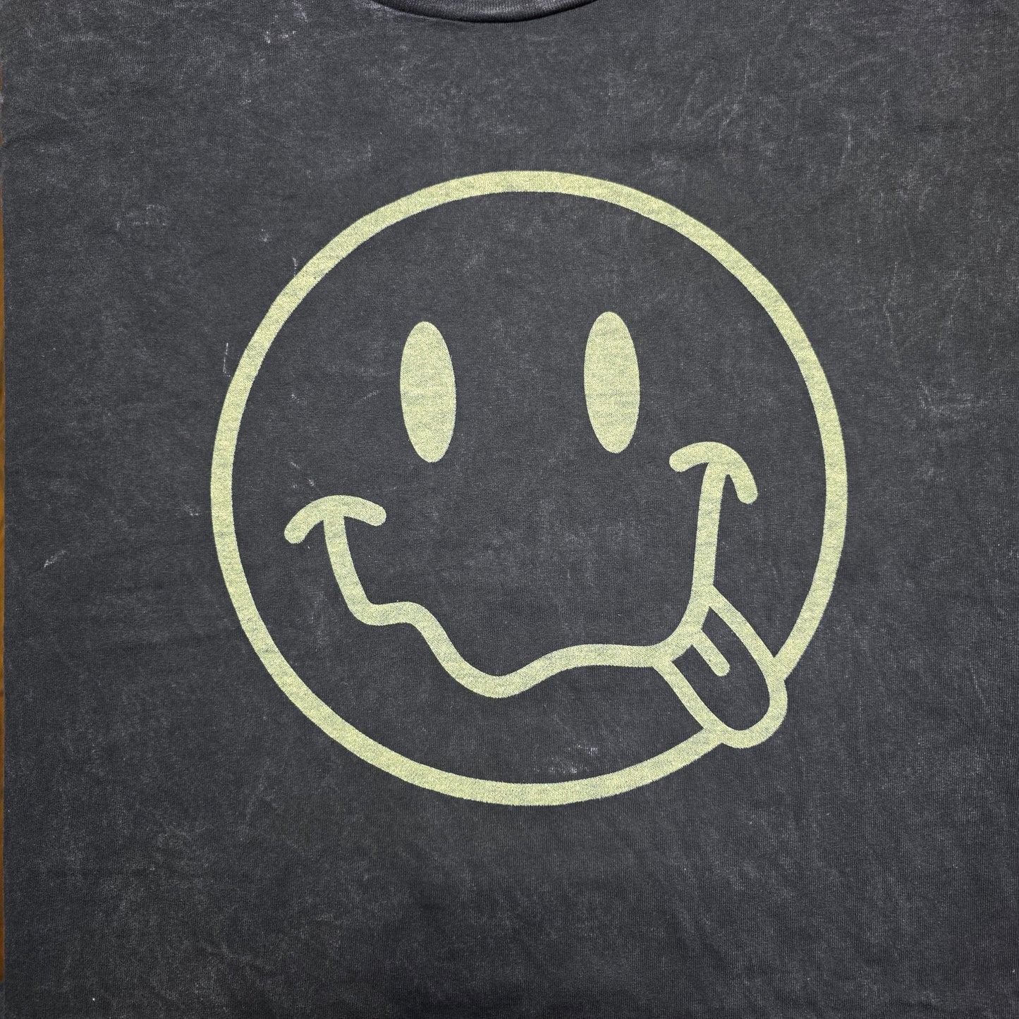Happy Face L T-Shirt (NWOT) | 3459