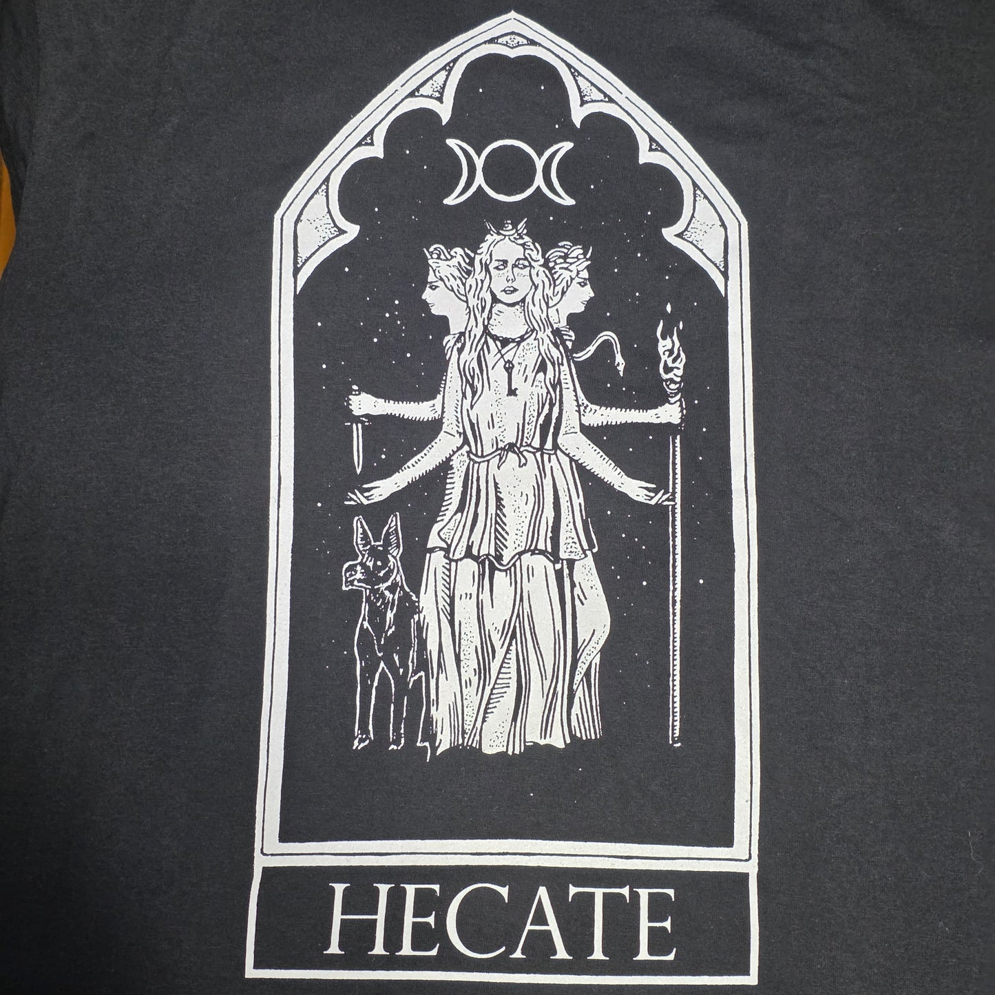 Hecate Oracle L T-Shirt (NWOT) | 3215