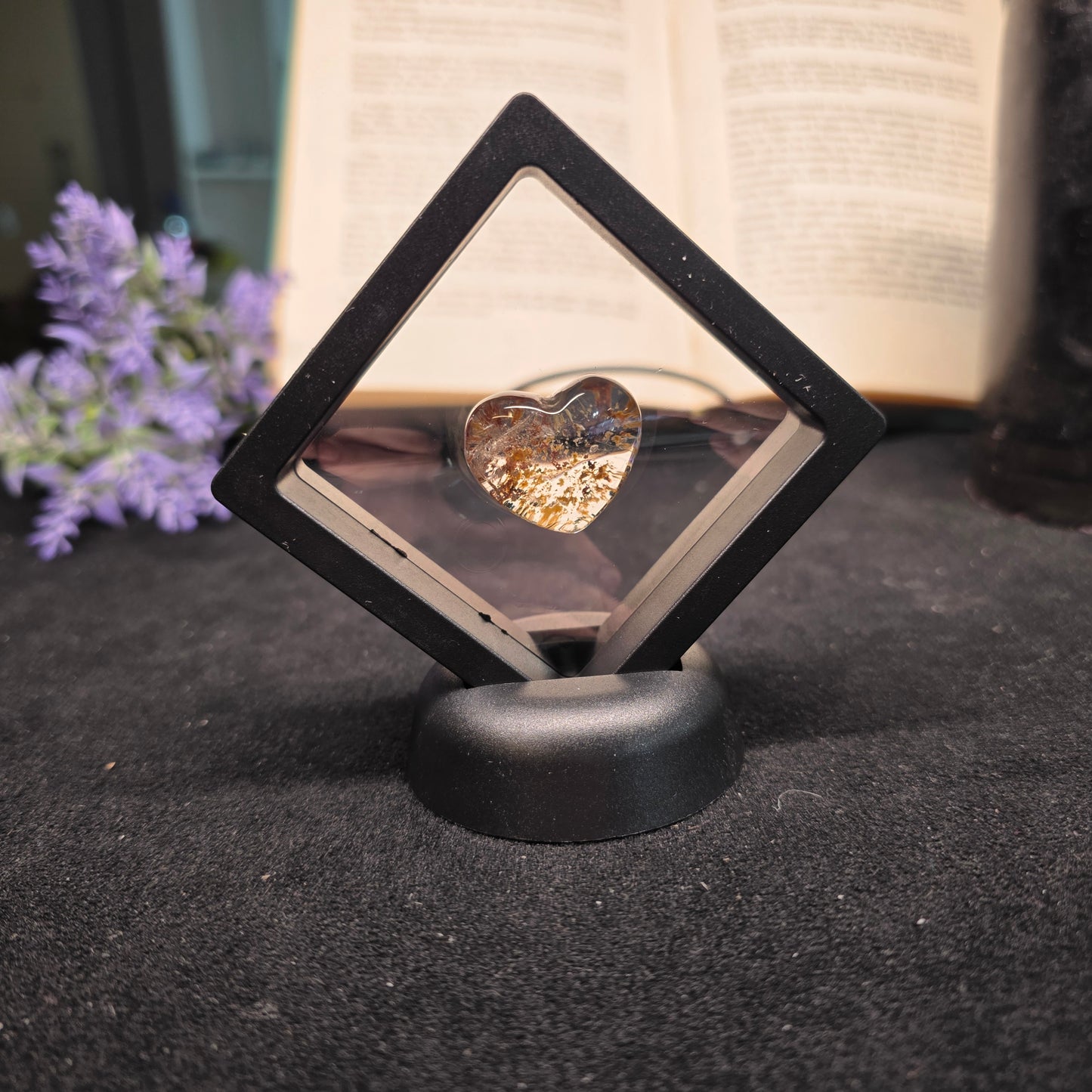 Garden Quartz Heart Carving | 2240