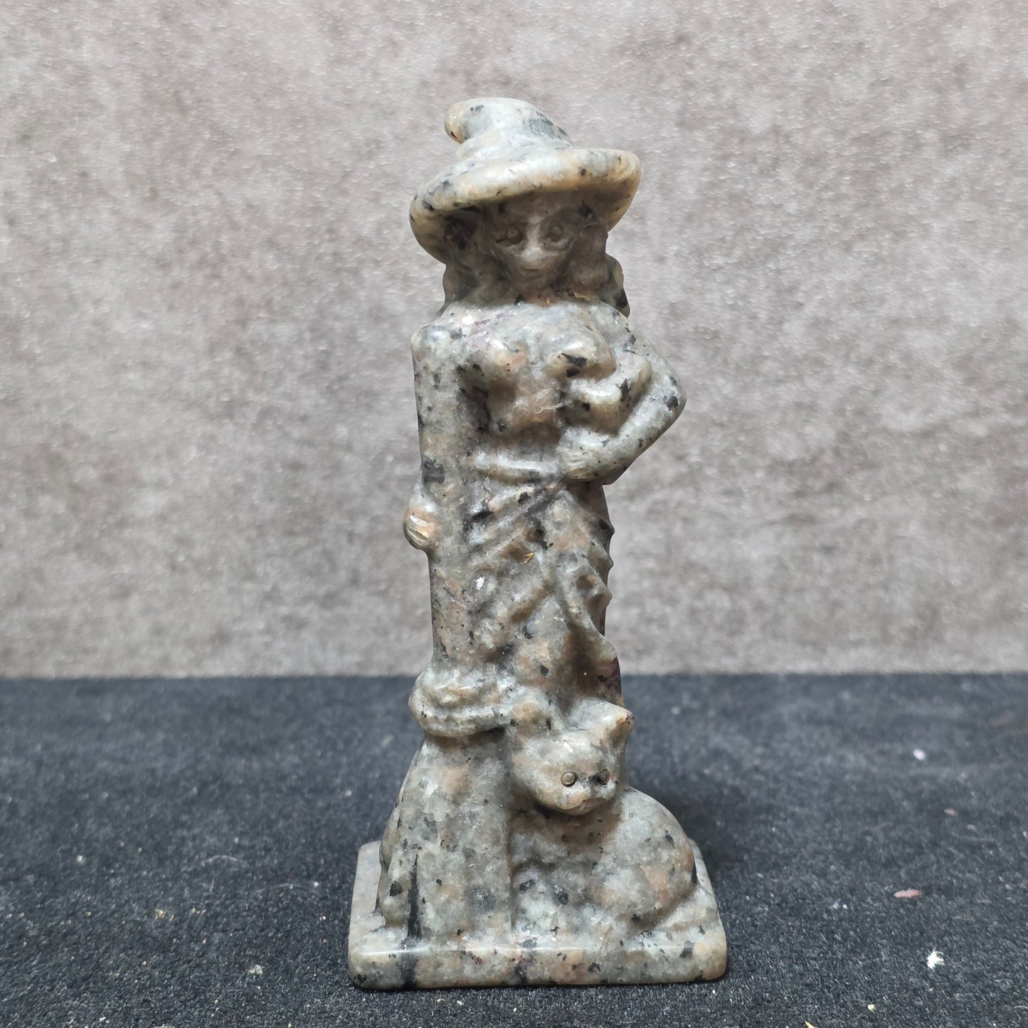 Yooperlite Witch Carving | 3527