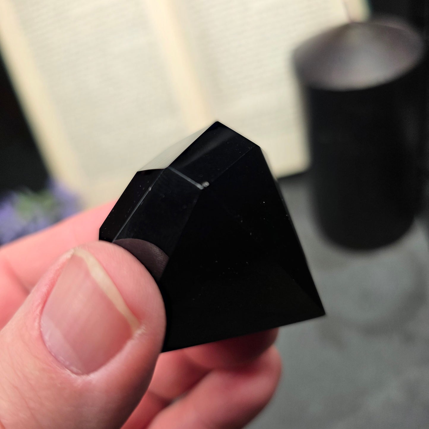 Black Obsidian Diamond Point Carving | 1476