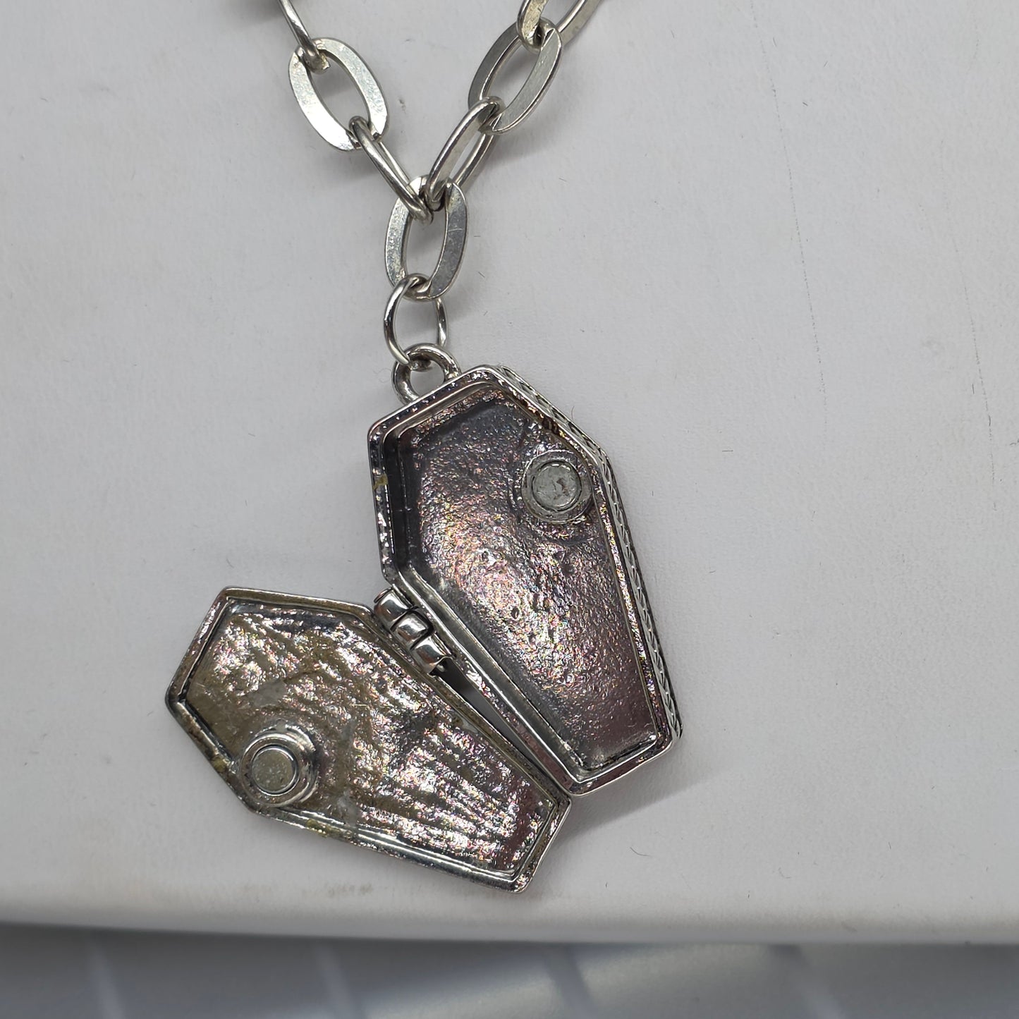 Coffin Locket (USED) | 3225
